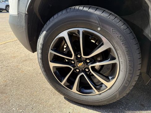 Used 2025 Chevrolet TrailBlazer LT image 8