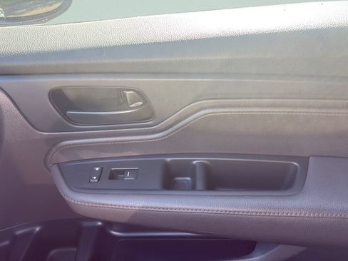 Used 2018 Honda Odyssey EX image 13