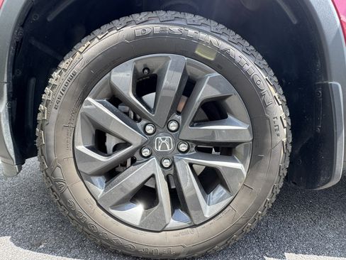 Used 2024 Honda Ridgeline Sport image 12