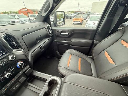 Used 2023 GMC Sierra 2500 AT4 w/ AT4 Premium Plus Package AWD/4WD image 42