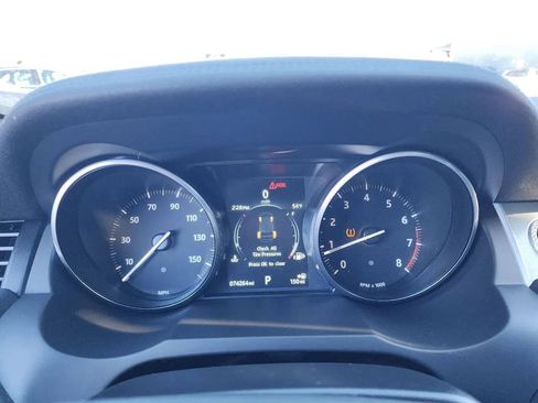 Used 2017 Land Rover Range Rover Evoque SE Premium image 22