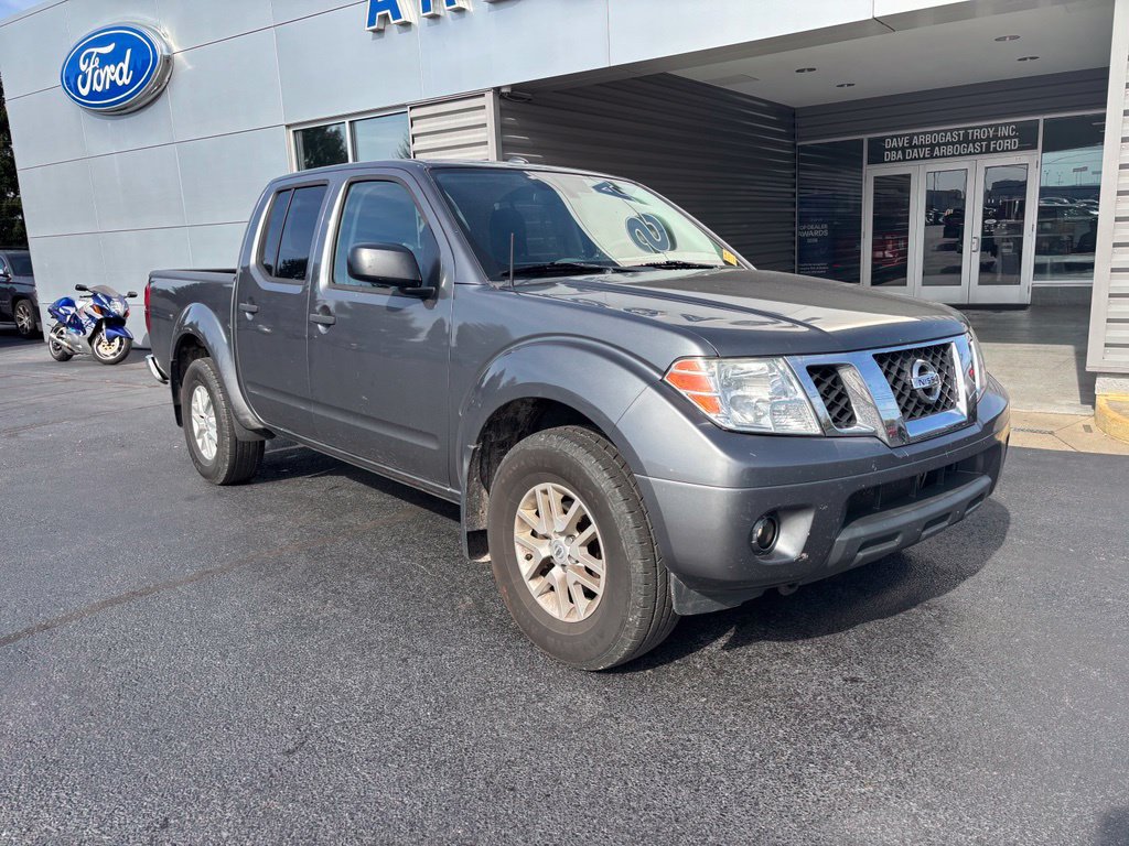Used 2018 Nissan Frontier SV AWD/4WD image 2