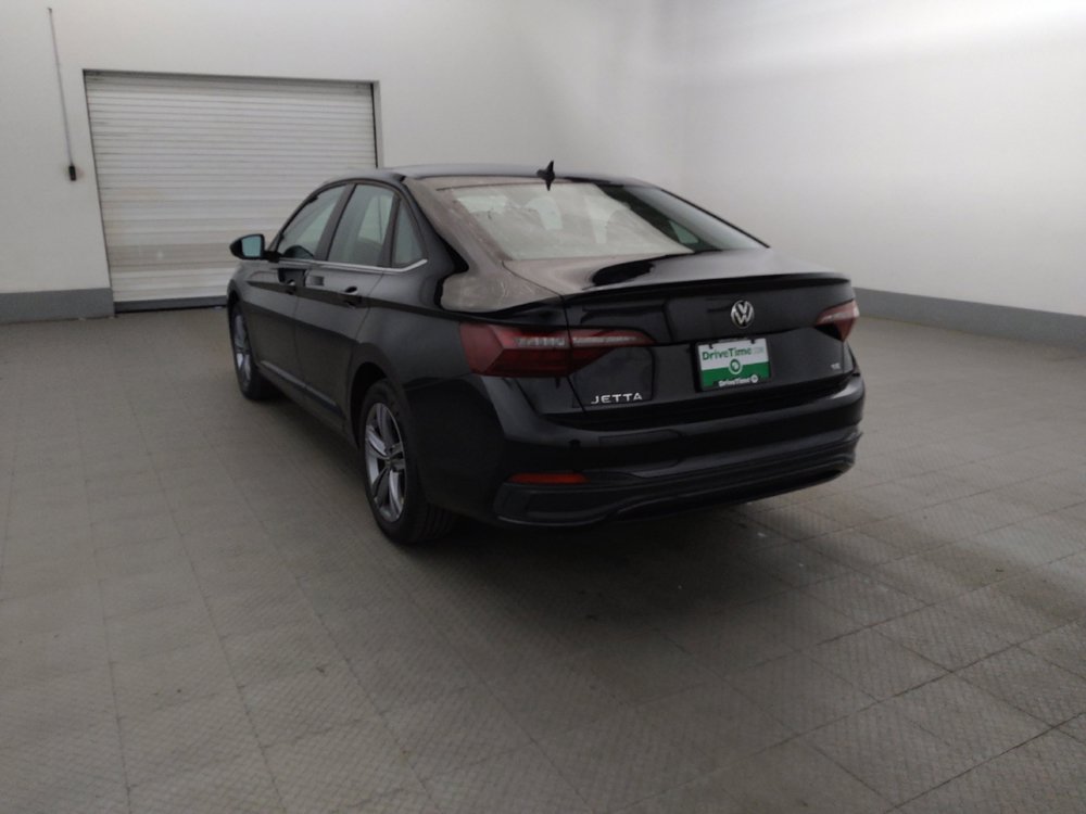 Used 2023 Volkswagen Jetta SE FWD image 5