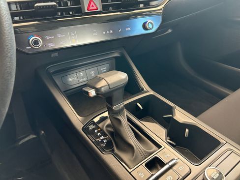 Used 2025 Kia K5 LXS image 36