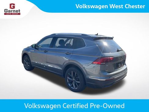 Certified 2023 Volkswagen Tiguan SE FWD image 3