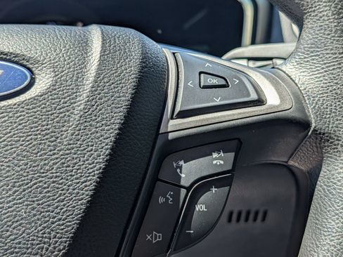 Used 2019 Ford Fusion SE FWD image 26