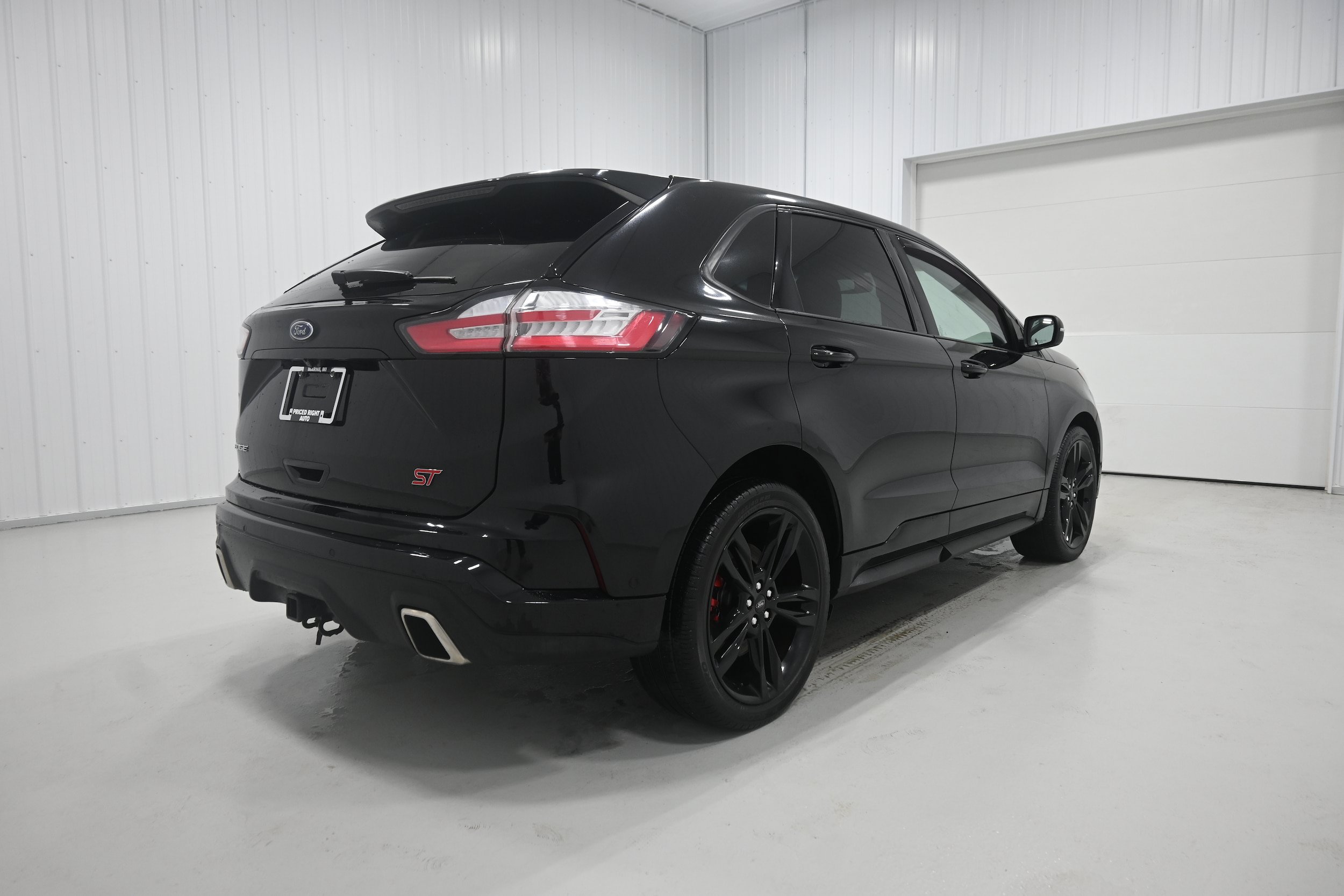 Used 2020 Ford Edge ST w/ Equipment Group 401A AWD/4WD image 25