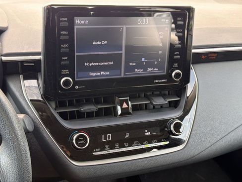 Used 2022 Toyota Corolla LE FWD image 22