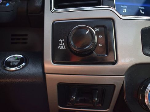 Used 2022 Ford F250 Lariat w/ Lariat Ultimate Package AWD/4WD image 17