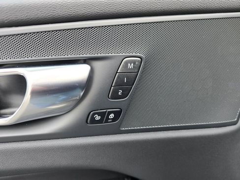 Used 2023 Volvo XC60 B5 Plus w/ Climate Package image 24