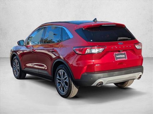 Used 2022 Ford Escape SEL w/ Technology Package image 5