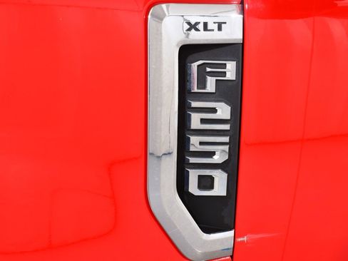 Used 2017 Ford F250 XLT w/ XLT Value Package image 17