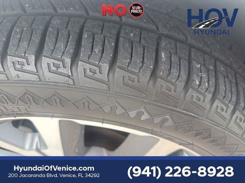 Used 2021 Hyundai Palisade Limited FWD image 16