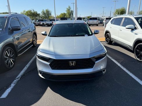 Used 2024 Honda Accord EX image 2