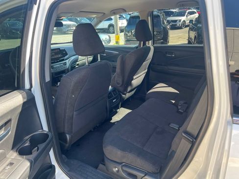 Used 2020 Honda Pilot EX image 7