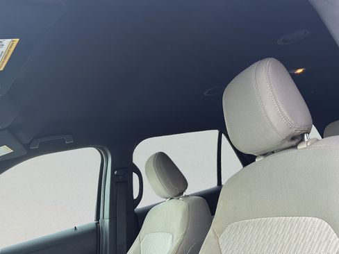 Used 2018 Ford Explorer FWD image 16