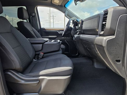 Used 2024 Chevrolet Silverado 1500 LT AWD/4WD image 25
