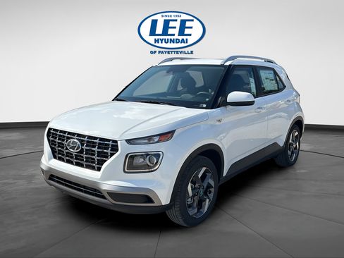 New 2026 Hyundai Venue SEL FWD image 7
