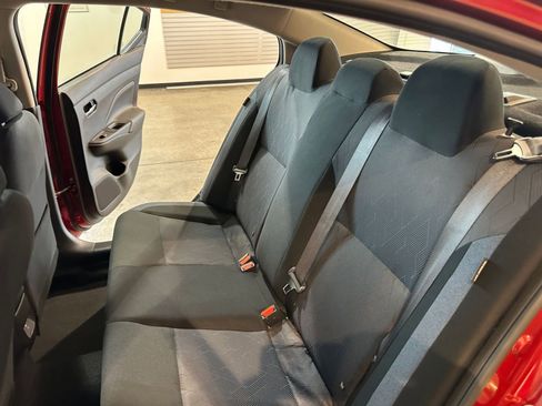 Used 2025 Nissan Versa SV image 38