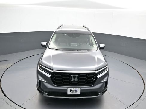 Used 2023 Honda Pilot Touring image 37
