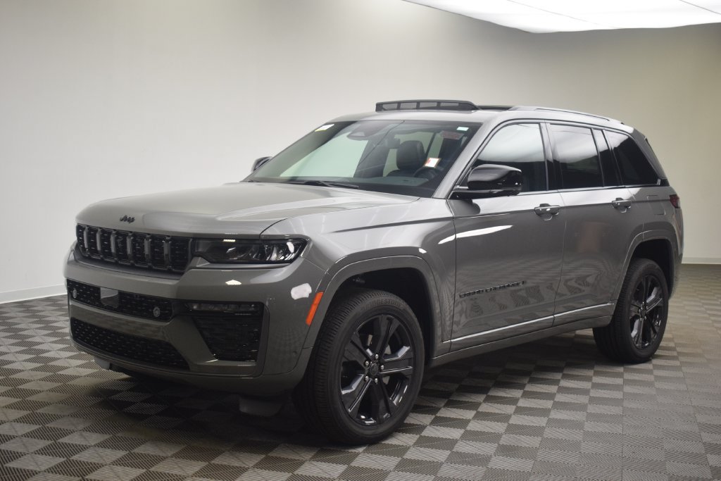 New 2027 Jeep Grand Cherokee Limited AWD/4WD image 16