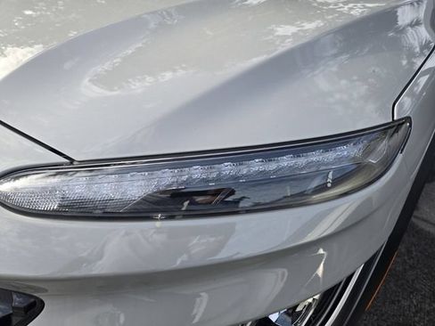 Used 2023 Hyundai Kona Limited w/ Cargo Package FWD image 6