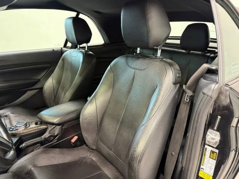 Used 2015 BMW M235i Convertible image 25