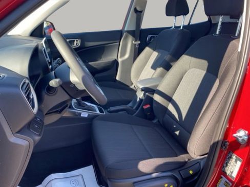 New 2026 Hyundai Venue SE FWD image 12
