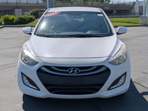 Used 2015 Hyundai Elantra GT FWD image 8