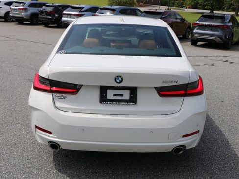 Used 2024 BMW 330i Sedan w/ Premium Package RWD image 4