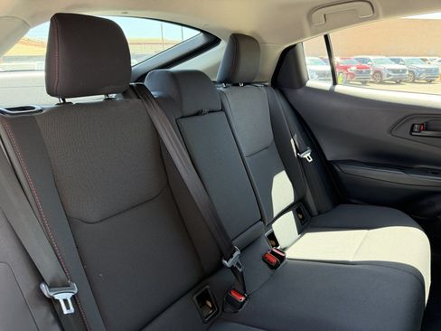 Used 2025 Toyota Prius Plug-In Hybrid FWD image 34