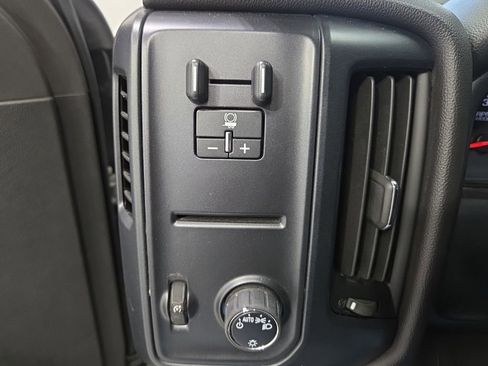Used 2019 Chevrolet Silverado 2500 W/T w/ Snow Plow Prep Package AWD/4WD image 25
