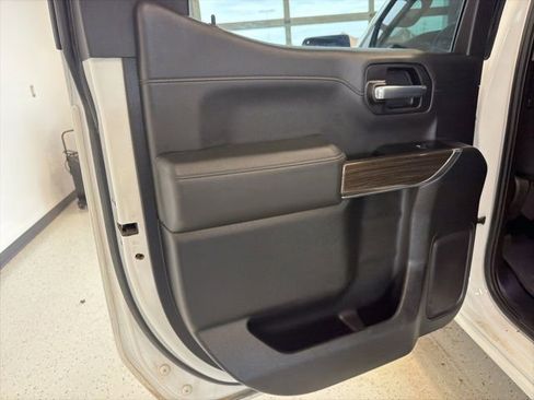 Used 2020 Chevrolet Silverado 1500 RST w/ All-Star Edition image 36