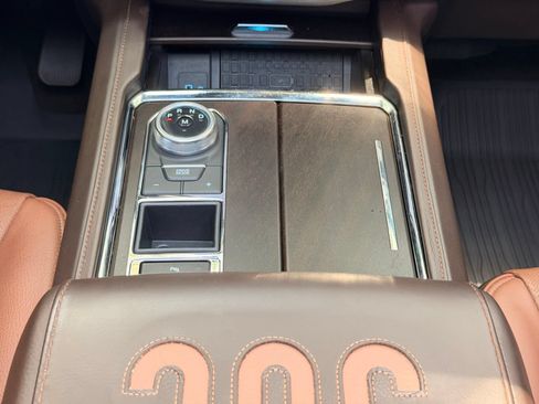 Used 2024 Ford Expedition Max King Ranch RWD image 17