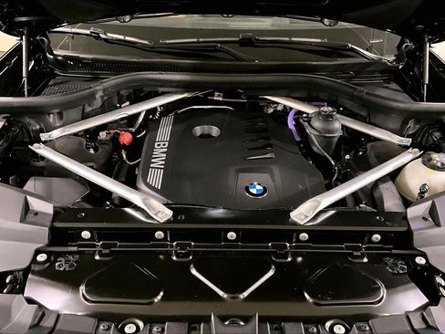 Certified 2024 BMW X7 xDrive40i w/ Executive Package AWD/4WD image 29