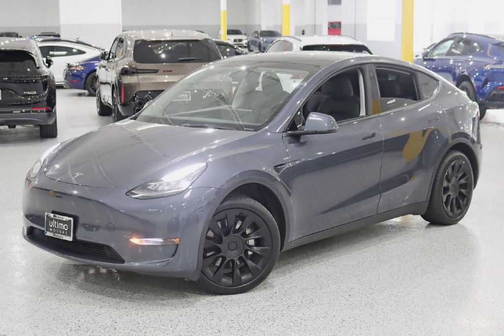 Used 2023 Tesla Model Y Long Range AWD/4WD image 7