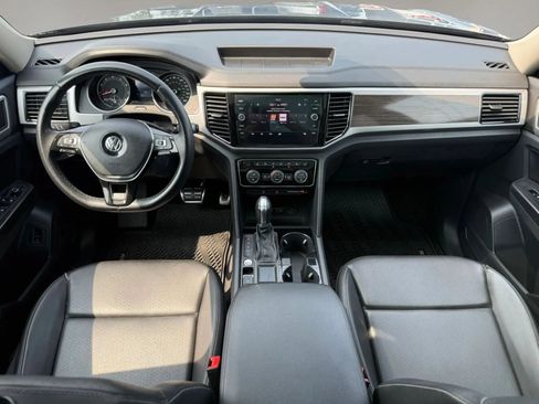 Used 2018 Volkswagen Atlas SEL w/ R-Line Package FWD image 12