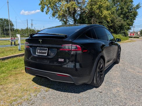 Used 2022 Tesla Model X Plaid AWD/4WD image 6