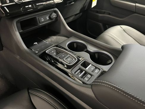 New 2026 Honda Pilot image 17
