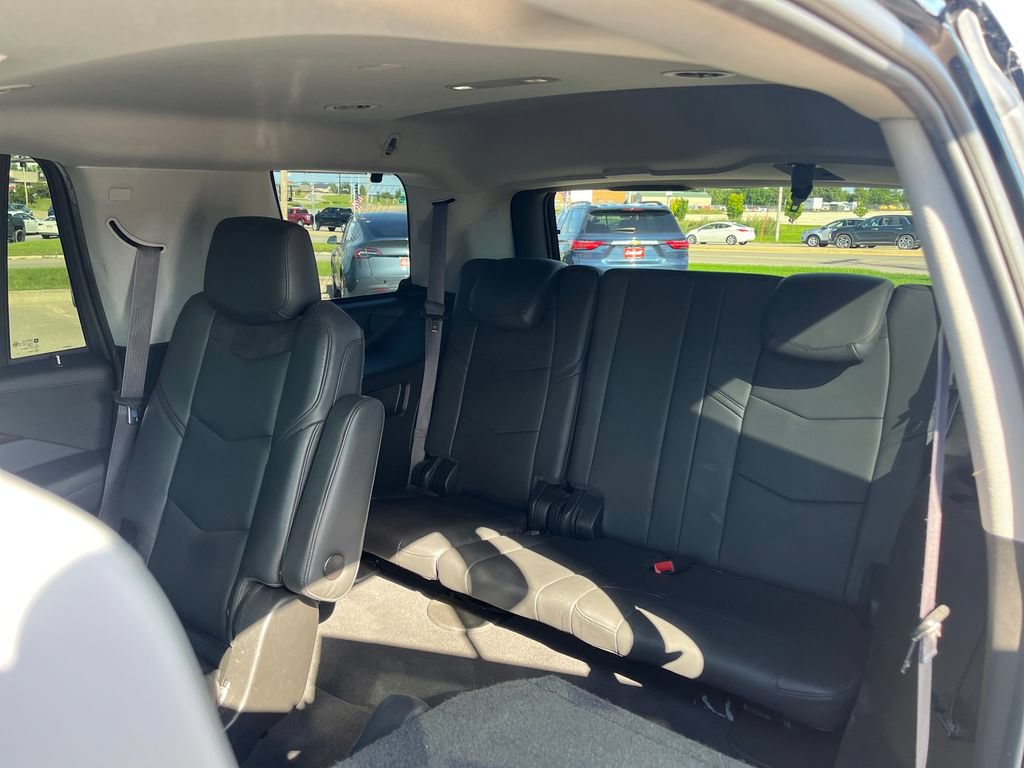 Used 2015 Cadillac Escalade Premium AWD/4WD image 27