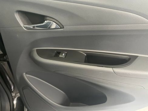 Used 2020 Chevrolet Bolt LT FWD image 54