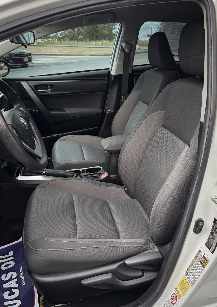 Used 2019 Toyota Corolla LE FWD image 19