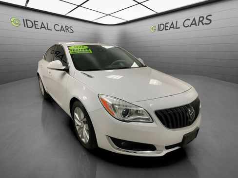 Used 2016 Buick Regal Premium w/ Driver Confidence Package #2 FWD image 3