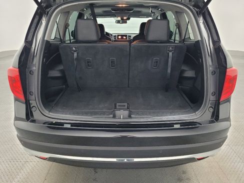 Used 2018 Honda Pilot Touring image 29