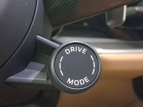 New 2026 Porsche Cayenne image 25