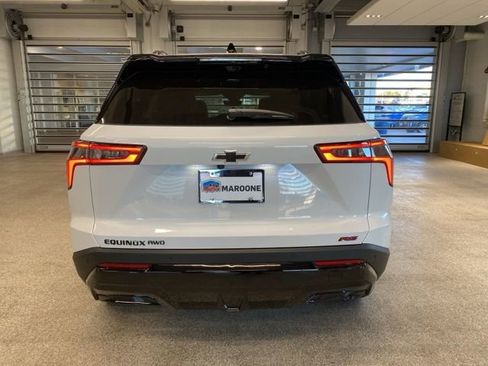New 2026 Chevrolet Equinox RS w/ Convenience Package III AWD/4WD image 6