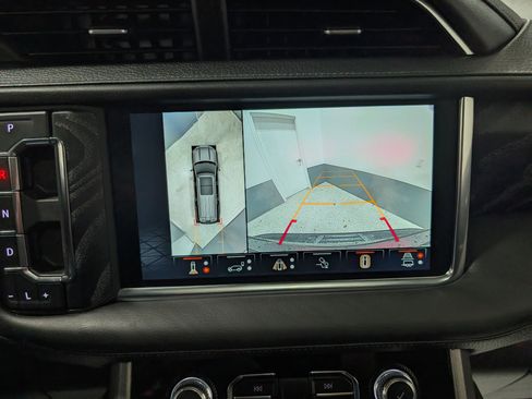 Used 2023 GMC Yukon XL Denali w/ Advanced Technology Package image 31