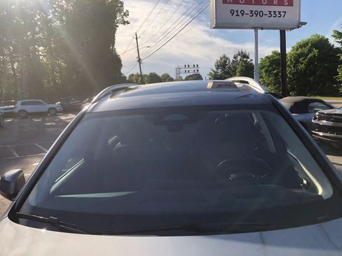 Used 2023 BMW X7 xDrive40i w/ Premium Package AWD/4WD image 11