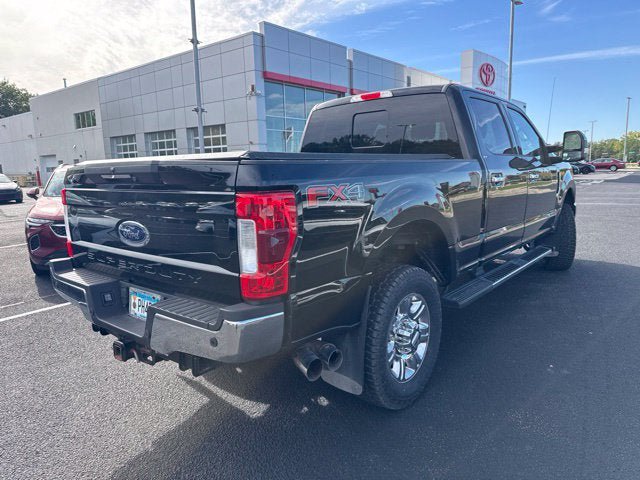 Used 2017 Ford F350 Lariat w/ Lariat Ultimate Package AWD/4WD image 4