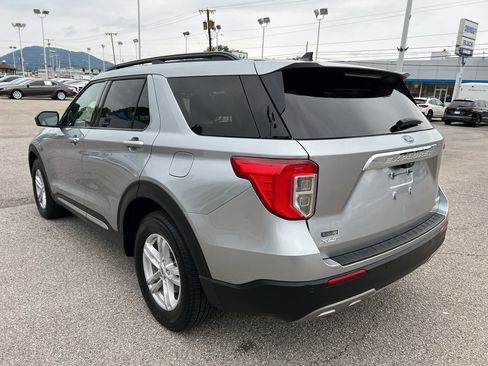 Used 2024 Ford Explorer XLT w/ Equipment Group 202A AWD/4WD image 7
